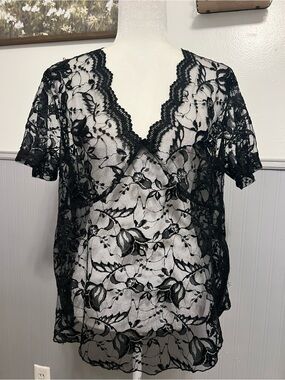 Vintage 1980’s Sheer Black Lace Top Blouse / Size: XL / Coquette / Romantic